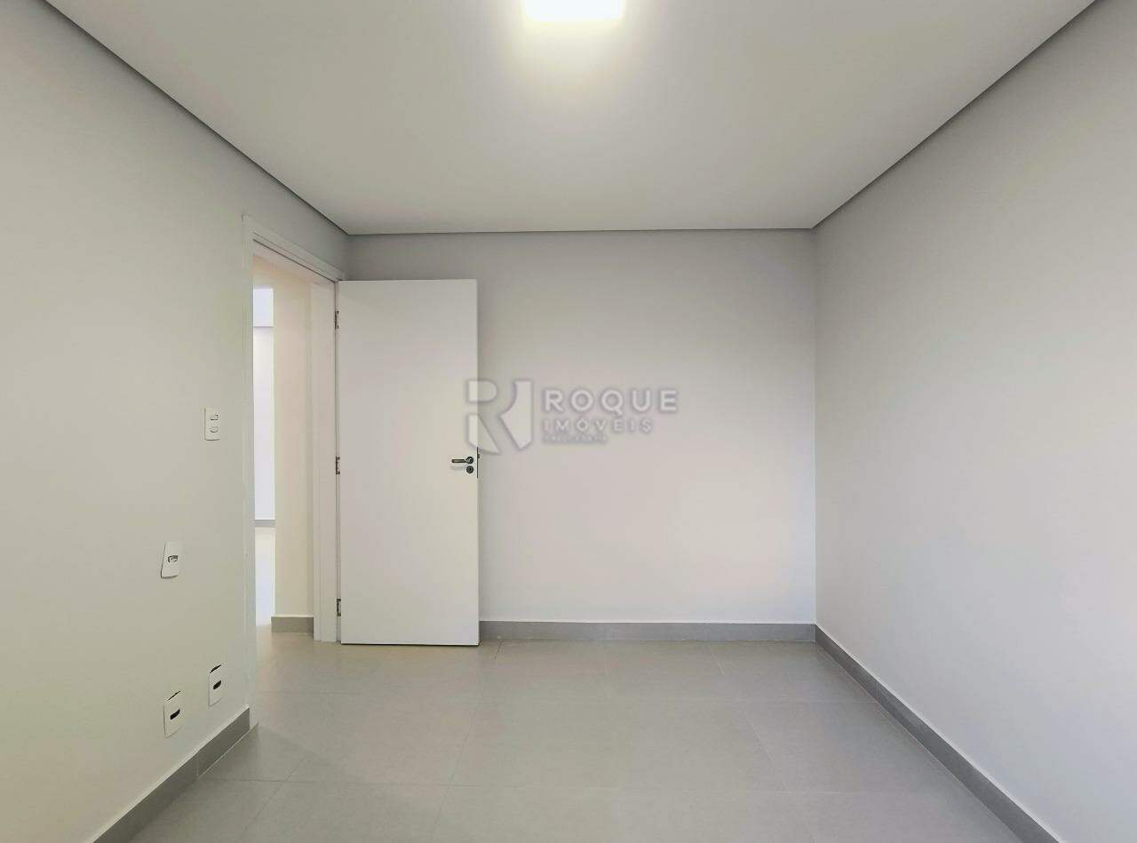 Apartamento para aluguel no bairro Parque Egisto Ragazzo: Dormitório 02
