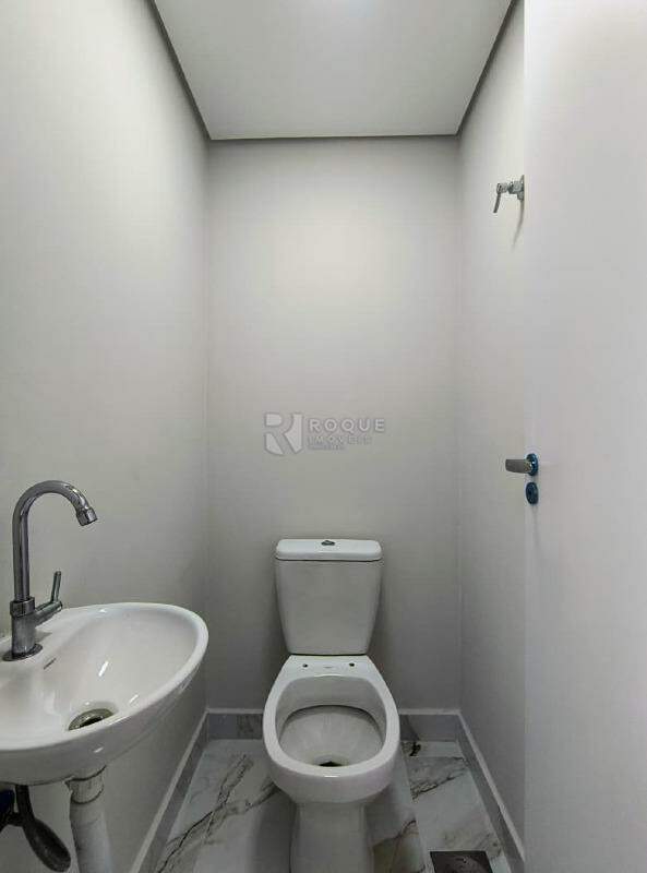 Apartamento para aluguel no bairro Parque Egisto Ragazzo: Wc serviço