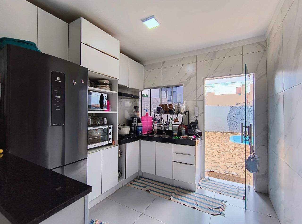 Casa Residencial para aluguel no bairro Residencial Alvorada: Cozinha 