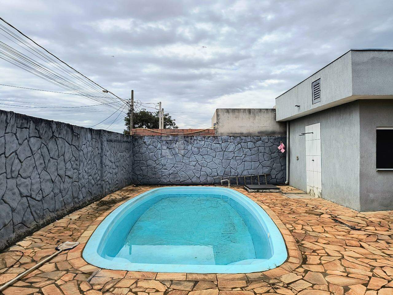 Casa Residencial para aluguel no bairro Residencial Alvorada: Piscina 