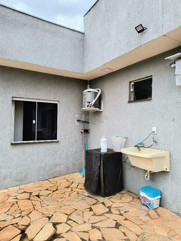 Casa Residencial para aluguel no bairro Residencial Alvorada: Lavanderia