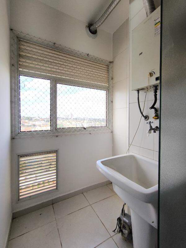 Apartamento à venda no bairro Jardim Esmeralda: LAVANDERIA