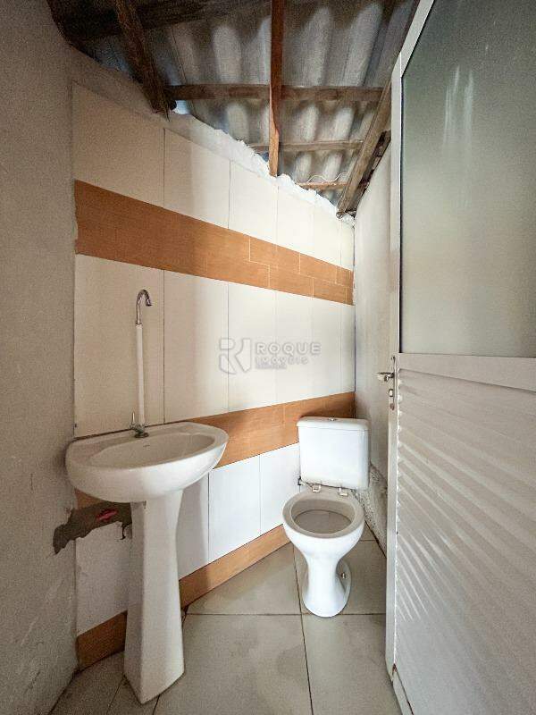 Casa Residencial para aluguel no bairro Jardim Boa Vista: WC social externa 