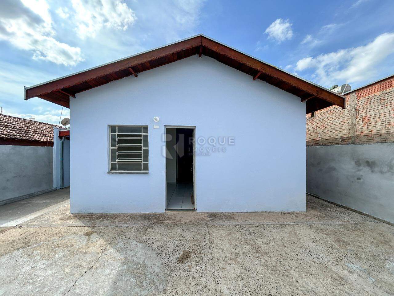 Casa Residencial para aluguel no bairro Jardim Residencial Graminha III: Área da frente 