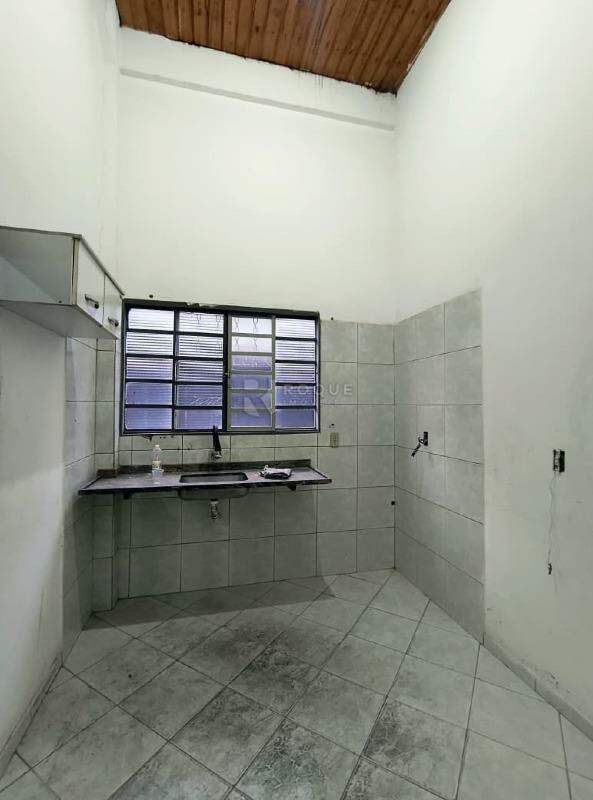 Barracão/Galpão para aluguel no bairro Residencial Rubi: Cozinha 