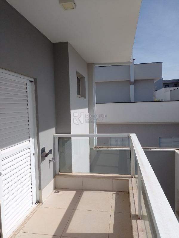 Casa em condomínio à venda no bairro Terras de São Bento I: Sacada dormitório 3