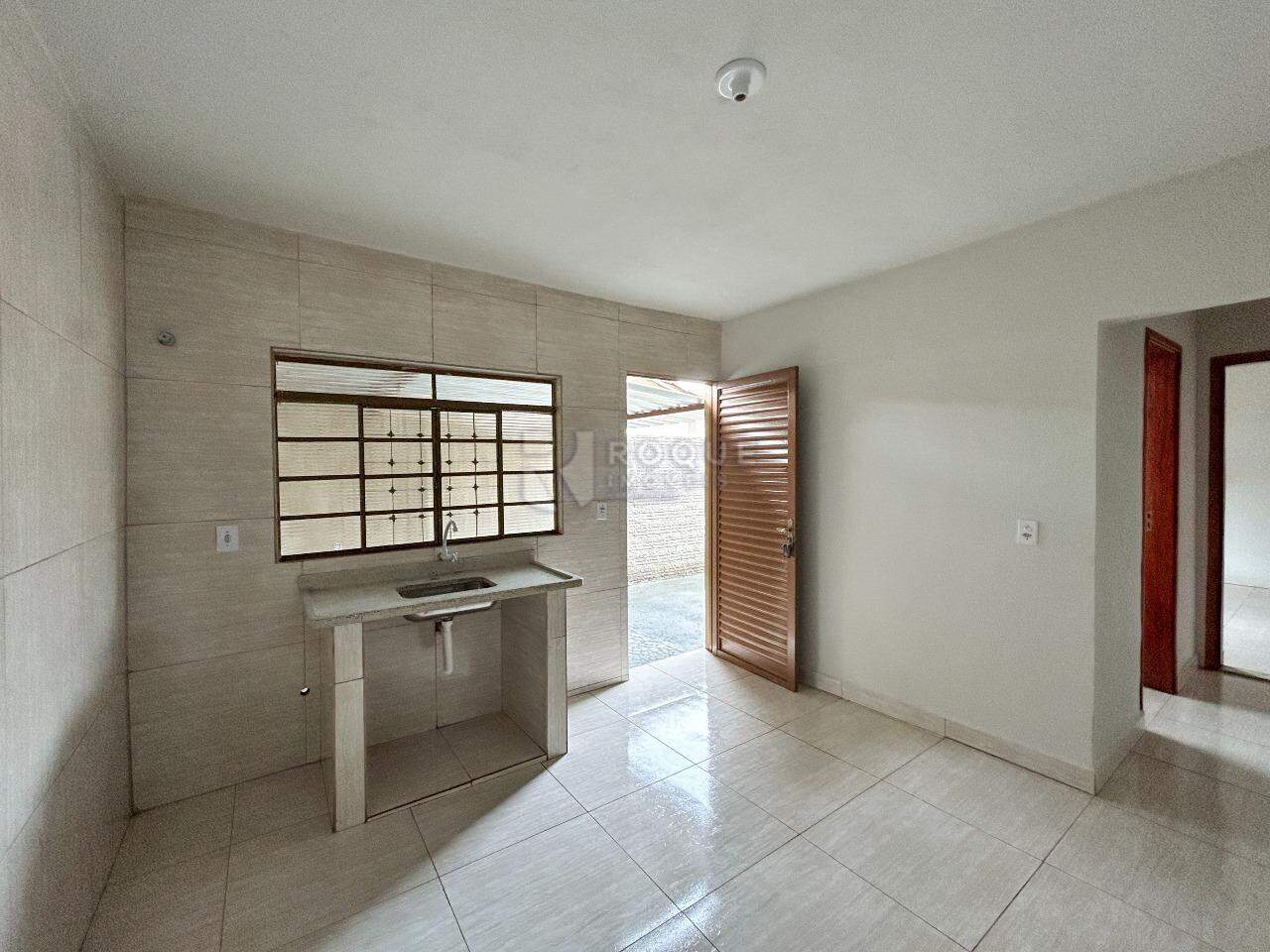 Casa Residencial para aluguel no bairro Jardim Santa Luiza: Cozinha 