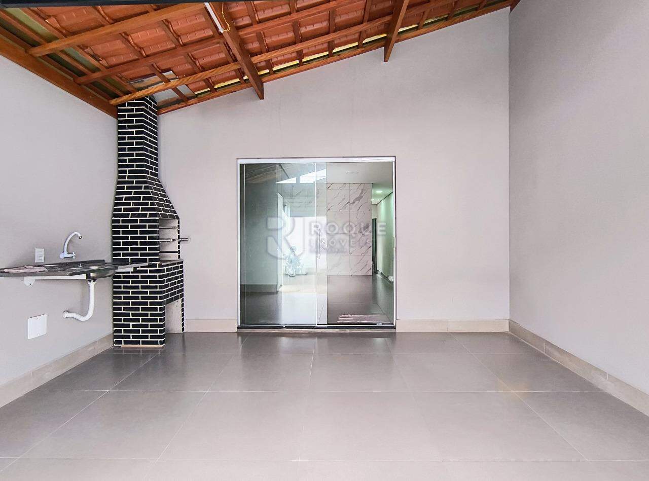 Casa Residencial para aluguel no bairro Parque Nossa Senhora das Dores: Garagem