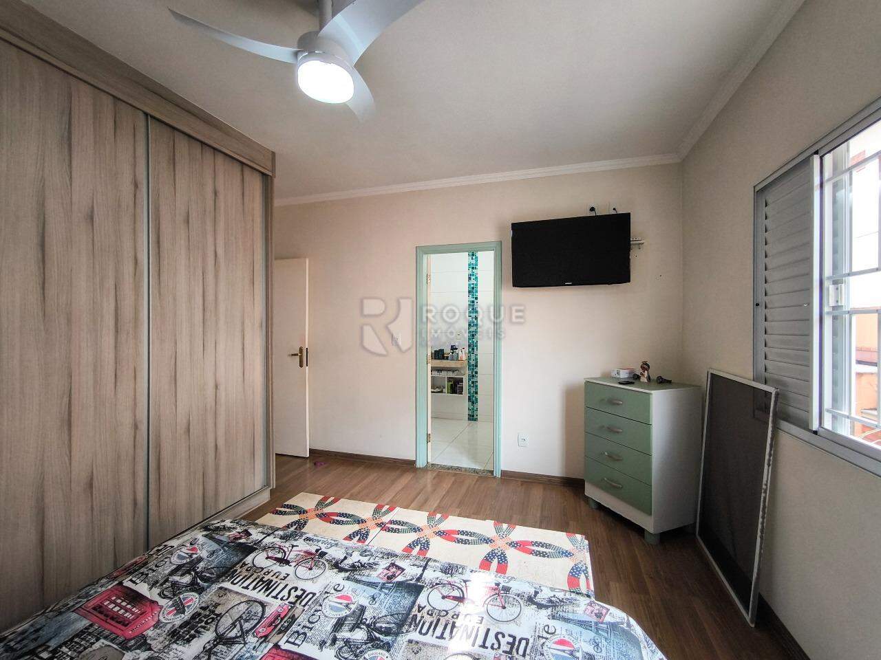 Casa Residencial à venda no bairro Parque Egisto Ragazzo: SUÍTE