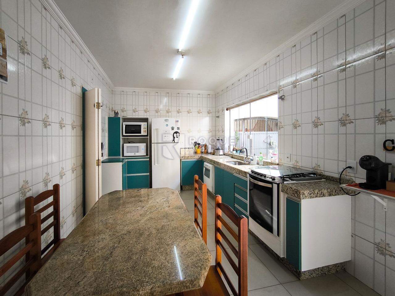 Casa Residencial à venda no bairro Parque Egisto Ragazzo: COZINHA
