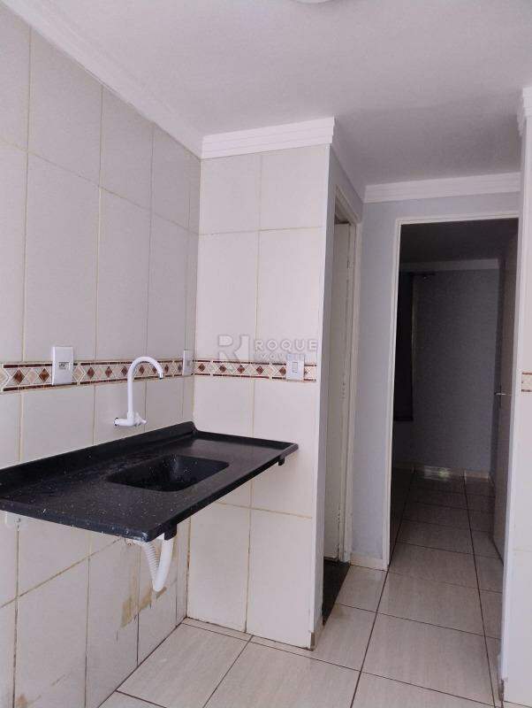 Apartamento para aluguel no bairro Jardim Olga Veroni: Cozinha