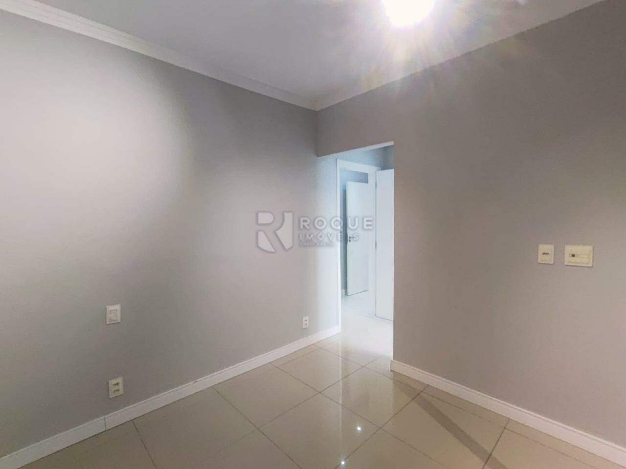Apartamento para aluguel no bairro Cidade Jardim: Dormitório 3