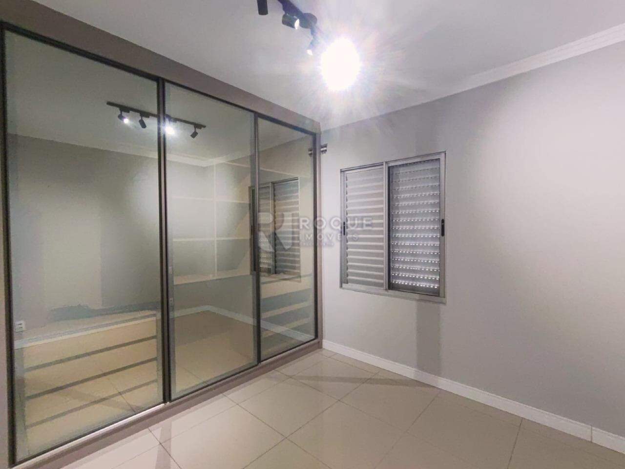 Apartamento para aluguel no bairro Cidade Jardim: Dormitório 3