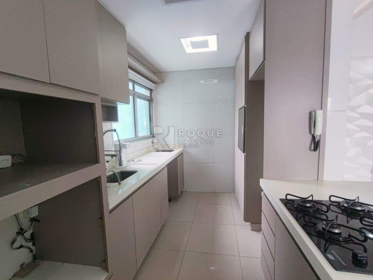 Apartamento para aluguel no bairro Cidade Jardim: Cozinha