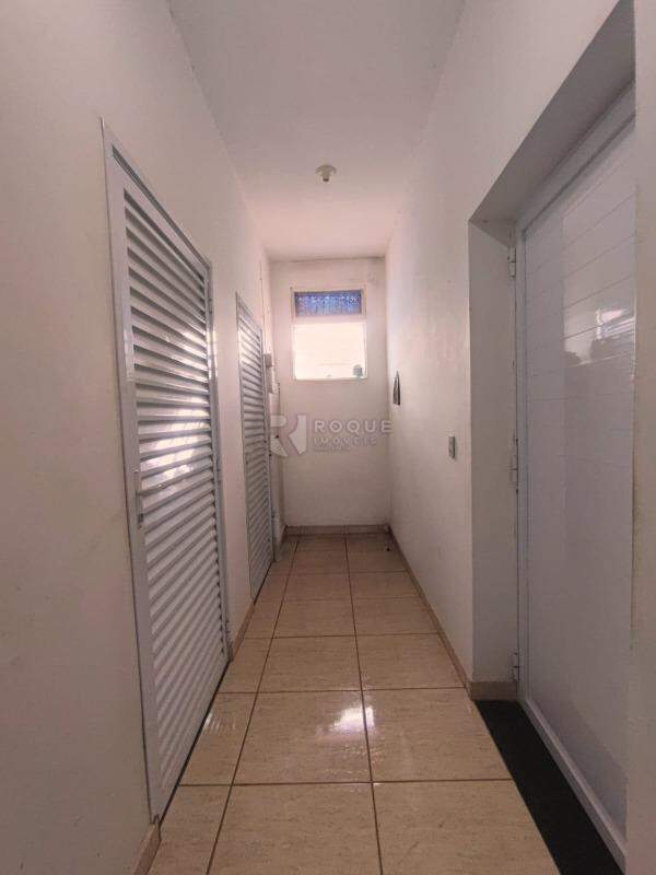 Barracão/Galpão para aluguel no bairro Parque Residencial Roland: Hall