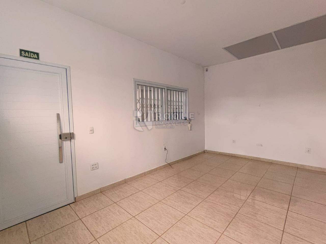 Barracão/Galpão para aluguel no bairro Parque Residencial Roland: Recepção