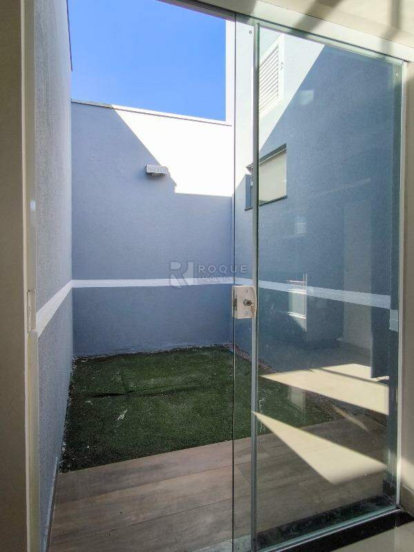Casa Residencial à venda no bairro Residencial Interlagos: JARDIM DE INVERNO