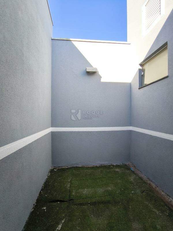 Casa Residencial à venda no bairro Residencial Interlagos: JARDIM DE INVERNO