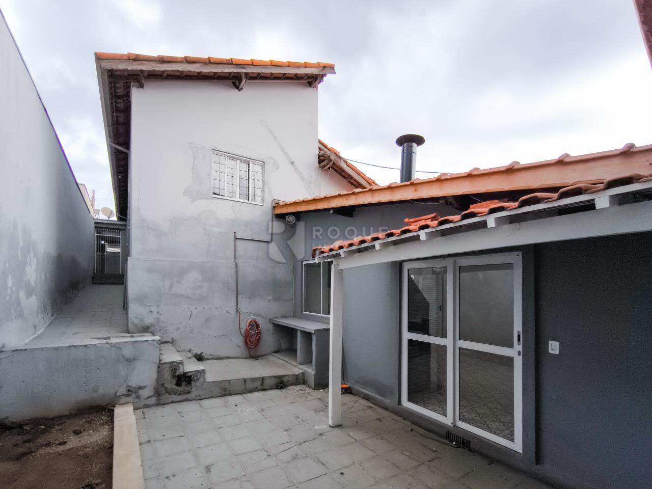 Casa Residencial à venda no bairro Boa Vista: FUNDOS