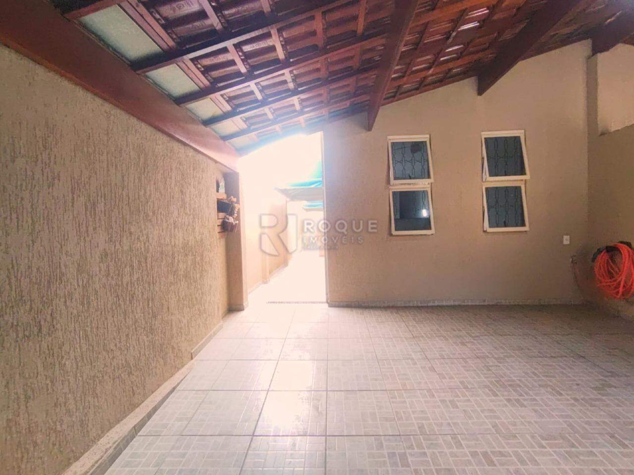Casa Residencial para aluguel no bairro Jardim Parque Novo Mundo: Garagem