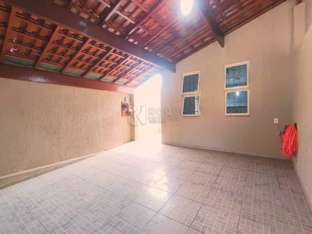 Casa Residencial para aluguel no bairro Jardim Parque Novo Mundo: Garagem