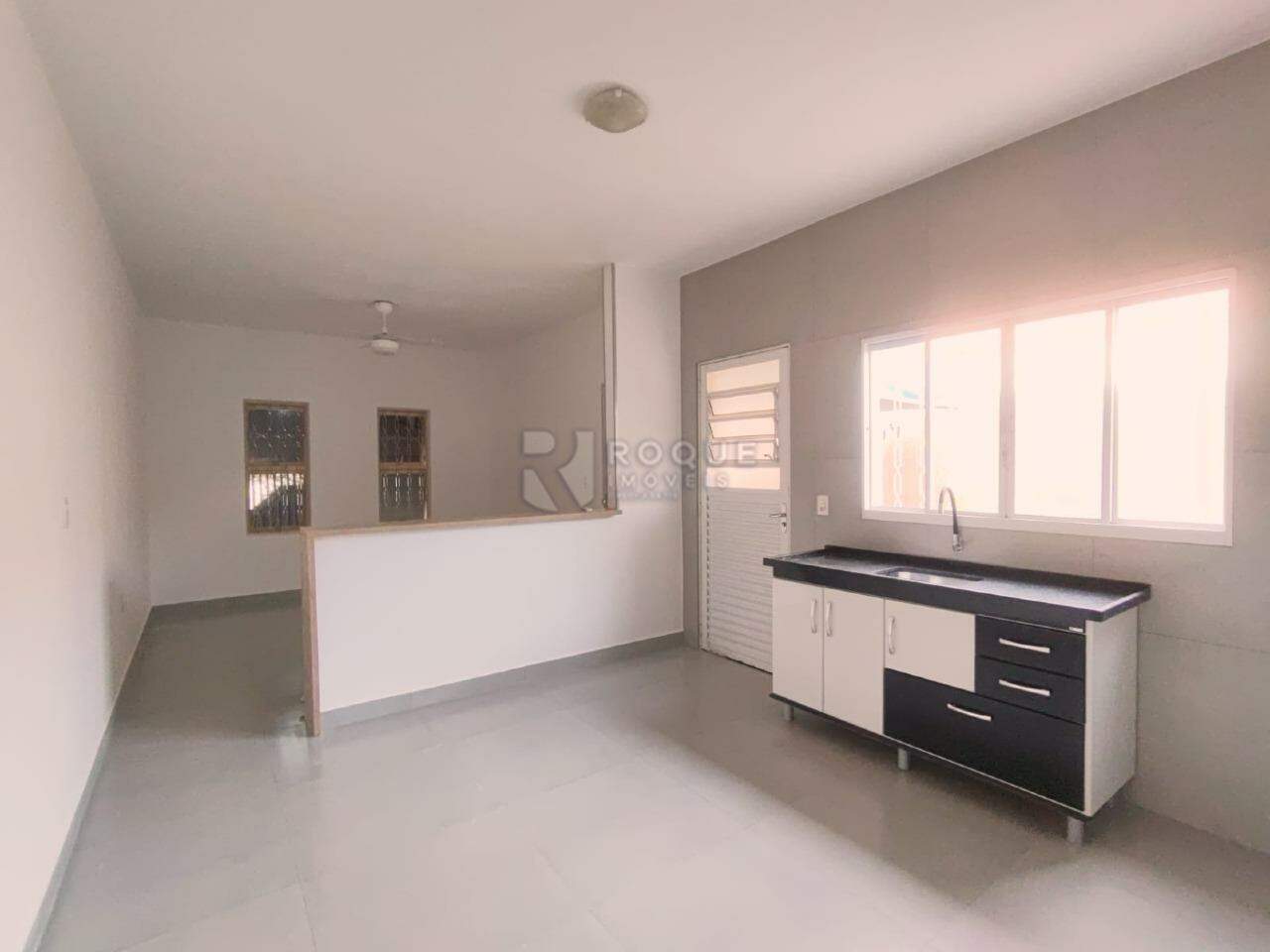 Casa Residencial para aluguel no bairro Jardim Parque Novo Mundo: Cozinha
