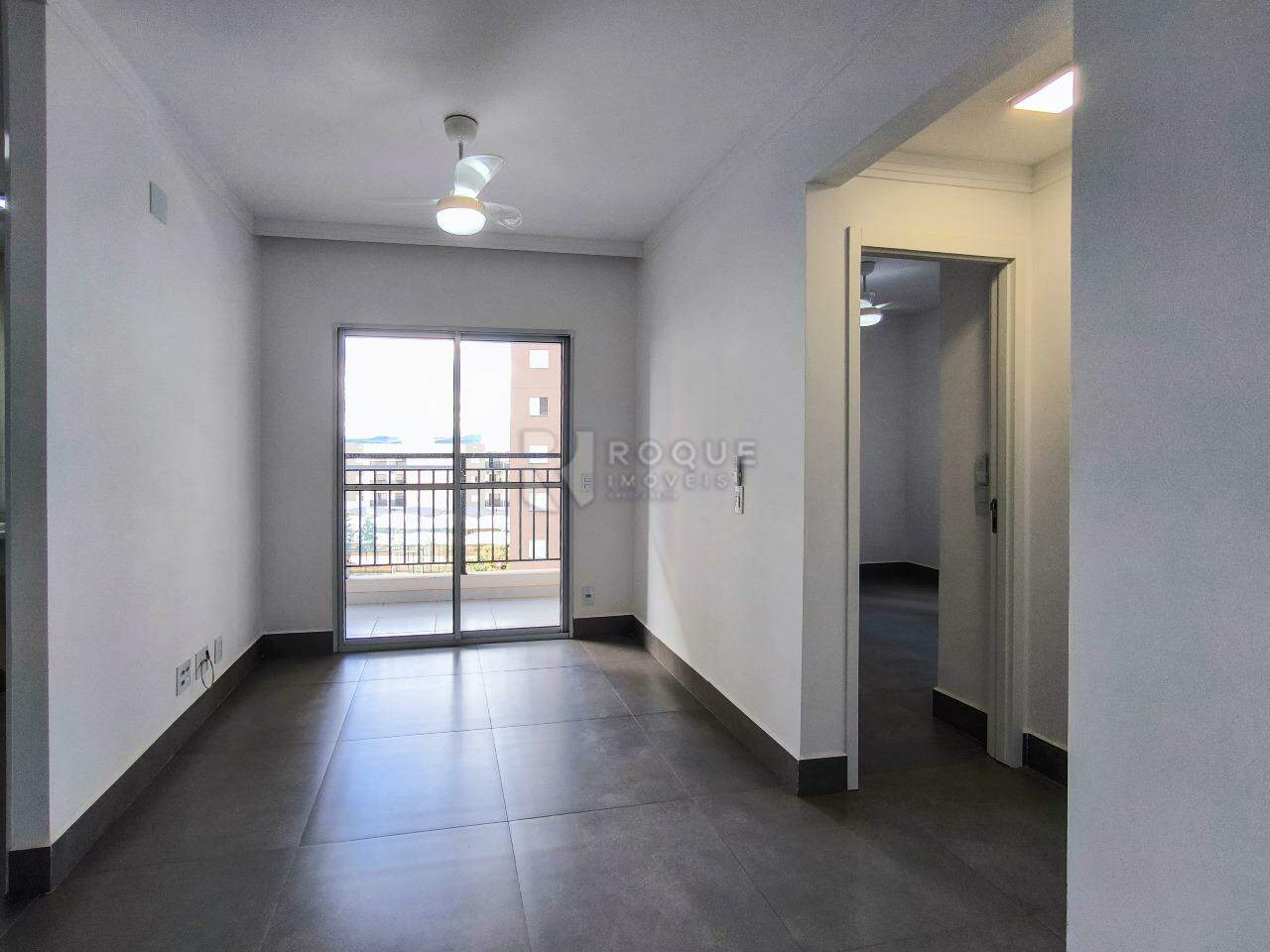 Apartamento para aluguel no bairro Jardim Santa Adélia: SALA DE ESTAR