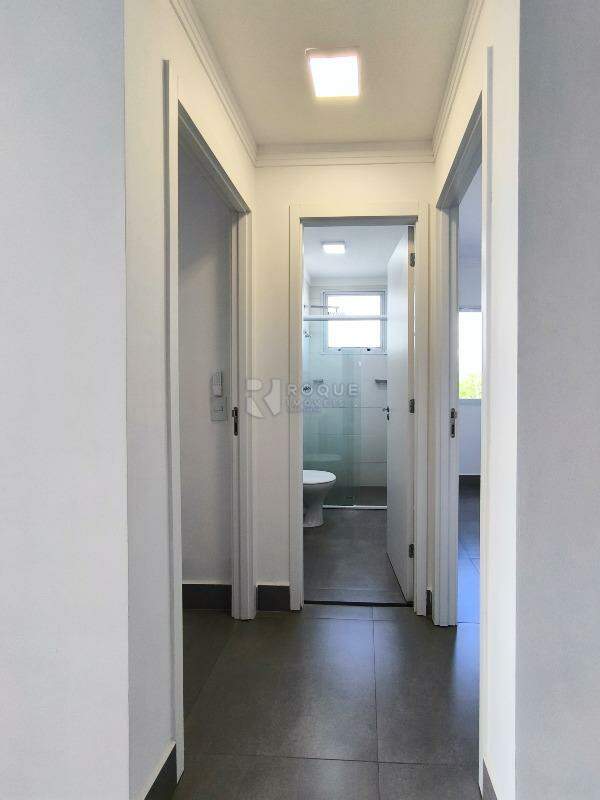 Apartamento para aluguel no bairro Jardim Santa Adélia: CORREDOR INTERNO