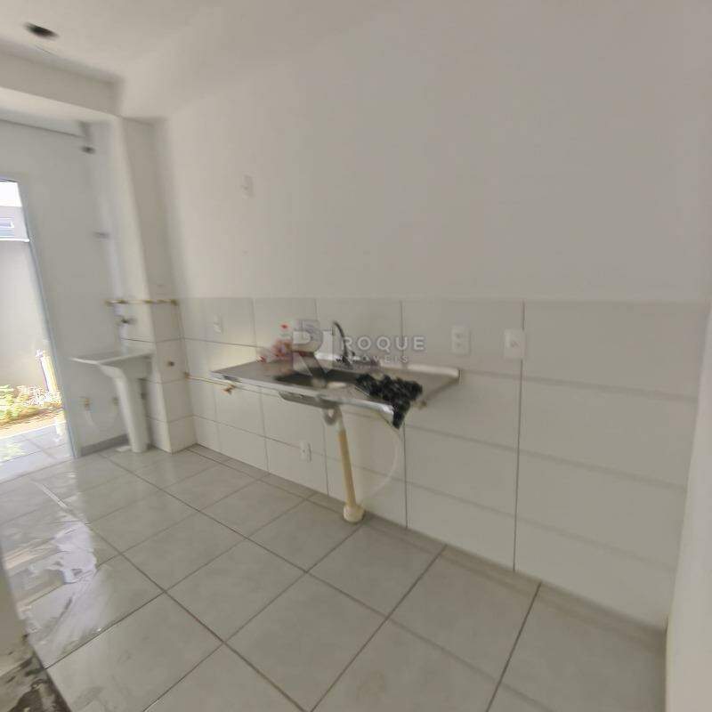 Apartamento à venda no bairro Jardim do Lago: 