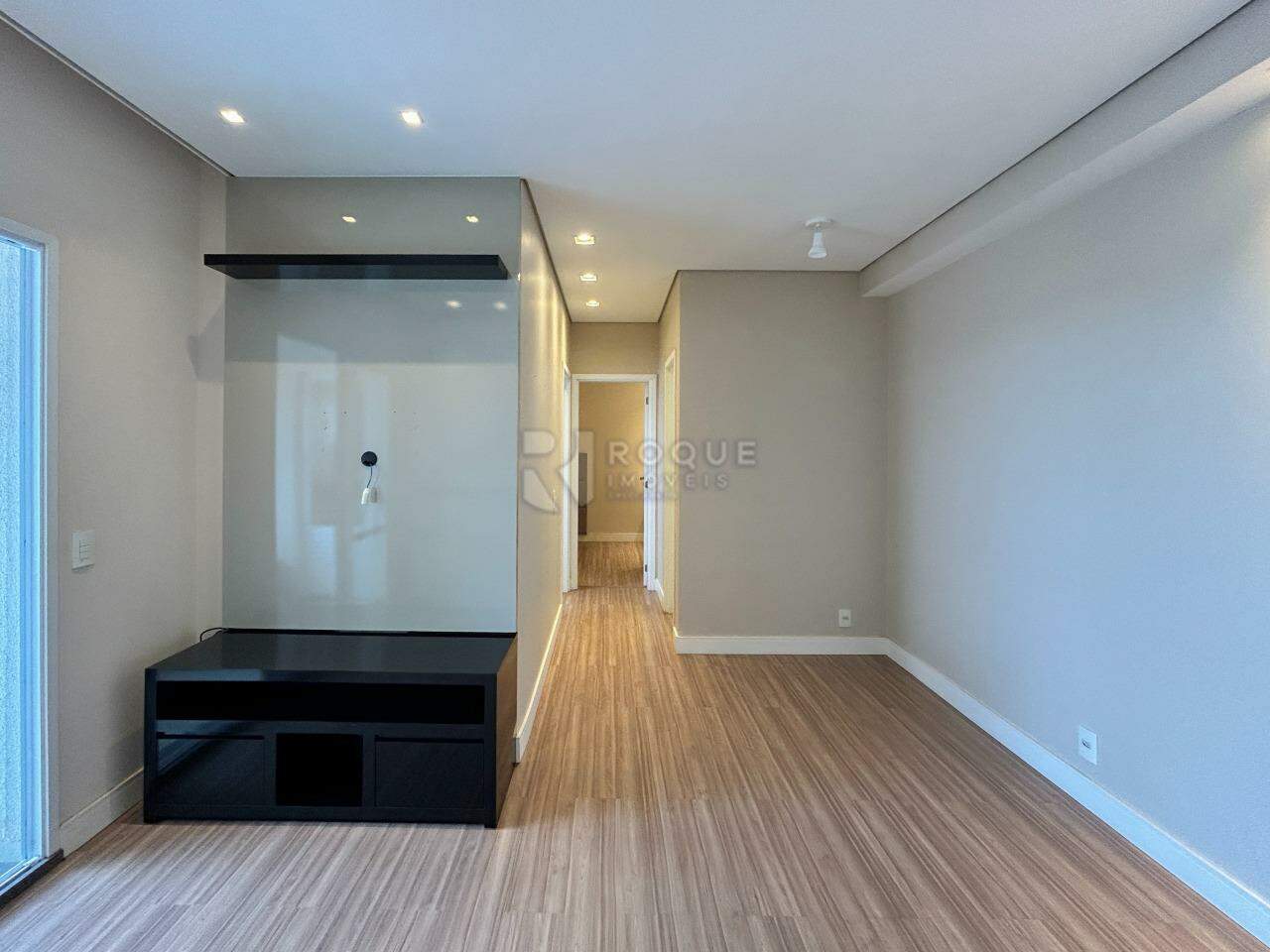Apartamento para aluguel no bairro Vila Santa Rosália: Sala