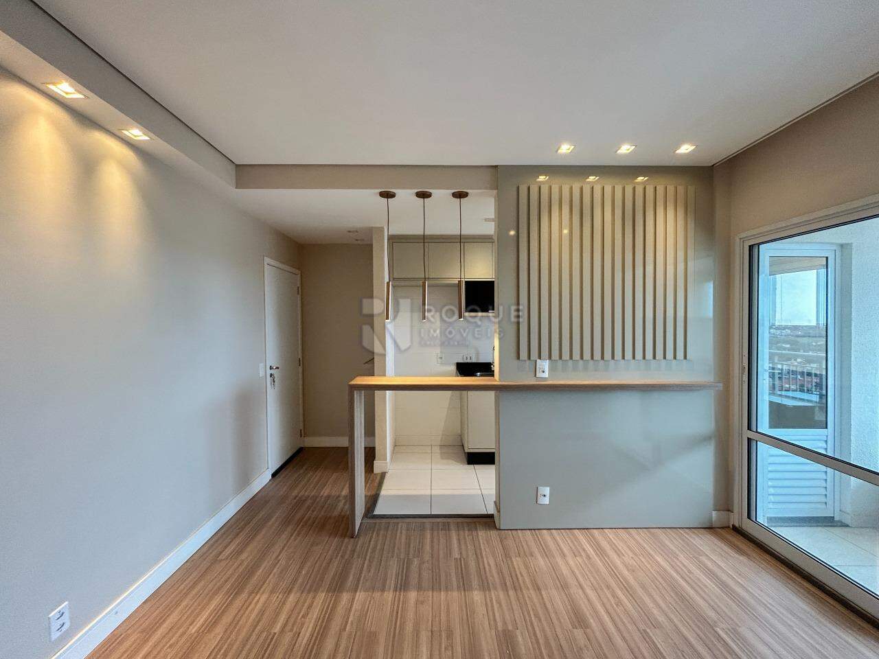 Apartamento para aluguel no bairro Vila Santa Rosália: Sala