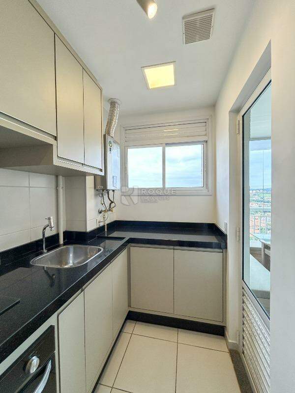 Apartamento para aluguel no bairro Vila Santa Rosália: Área de serviço