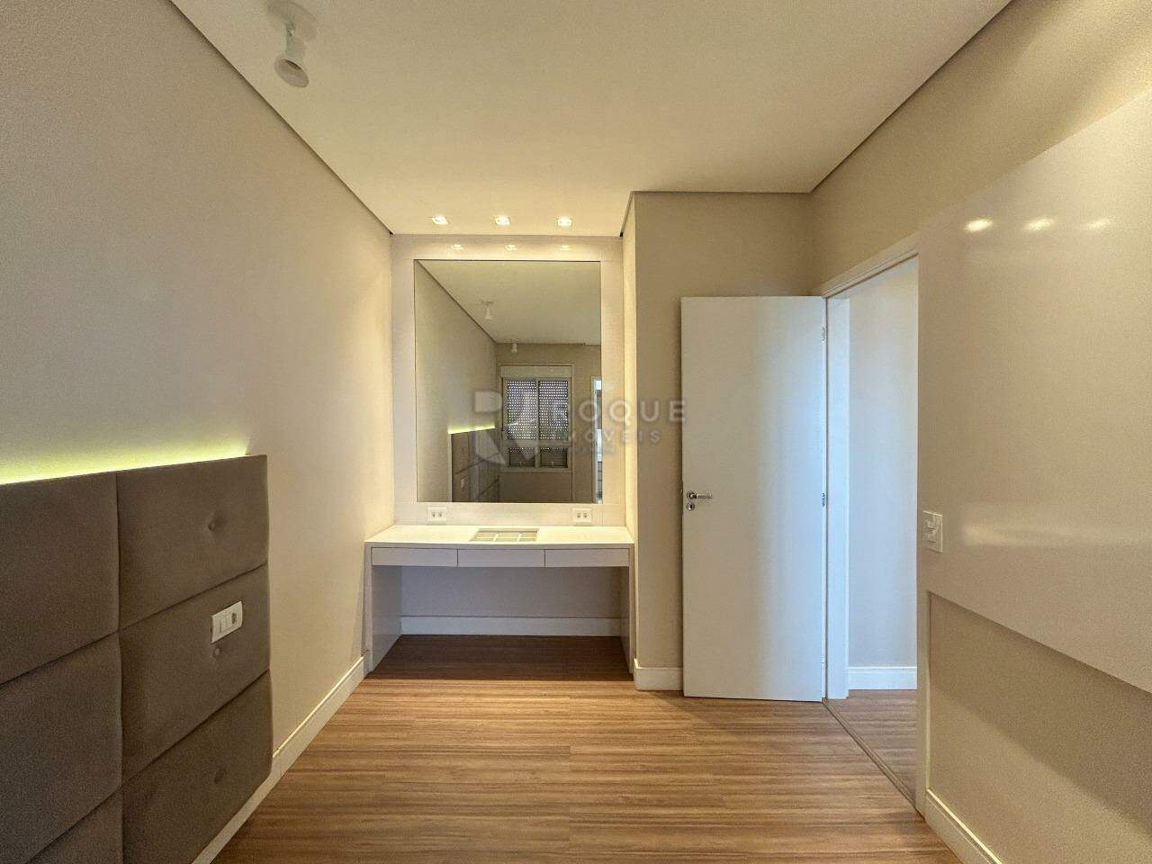 Apartamento para aluguel no bairro Vila Santa Rosália: Dormitório 2 suíte