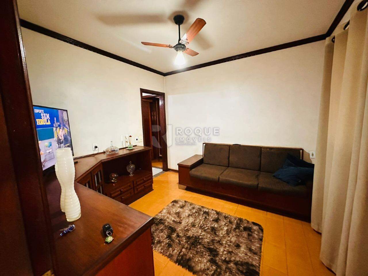 Casa Residencial à venda no bairro Conjunto Habitacional Bela Vista: SALA 