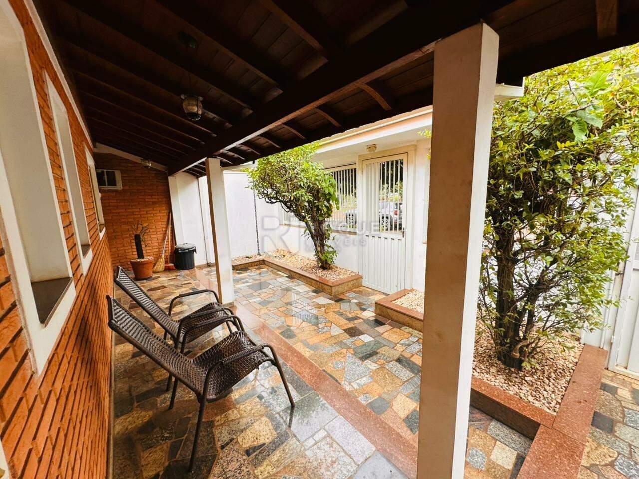 Casa Residencial à venda no bairro Conjunto Habitacional Bela Vista: VARANDA 