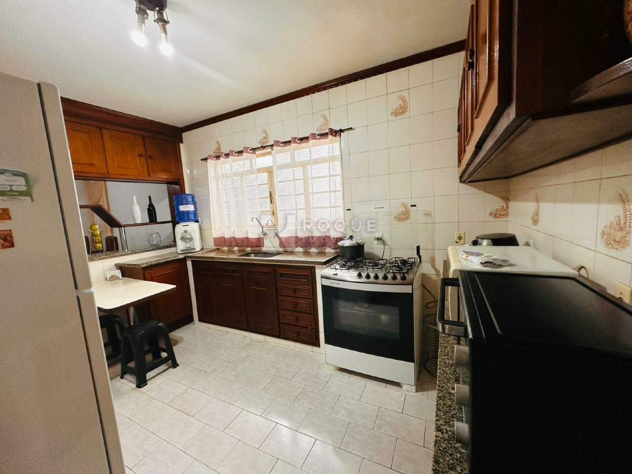 Casa Residencial à venda no bairro Conjunto Habitacional Bela Vista: COZINHA