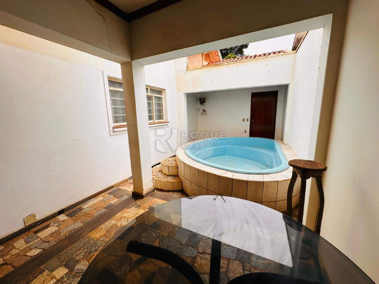 Casa Residencial à venda no bairro Conjunto Habitacional Bela Vista: PISCINA