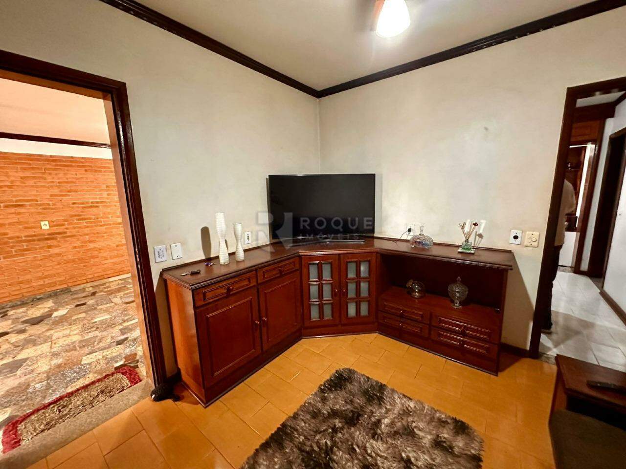 Casa Residencial à venda no bairro Conjunto Habitacional Bela Vista: SALA