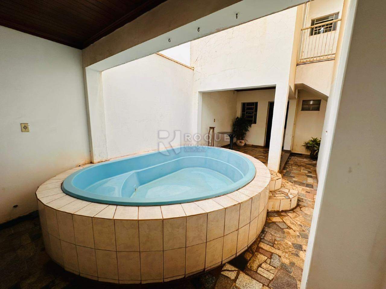 Casa Residencial à venda no bairro Conjunto Habitacional Bela Vista: PISCINA