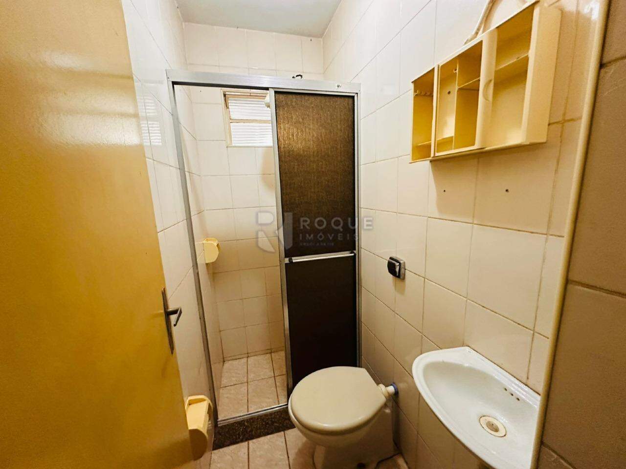 Casa Residencial à venda no bairro Conjunto Habitacional Bela Vista: WC SUITE 2