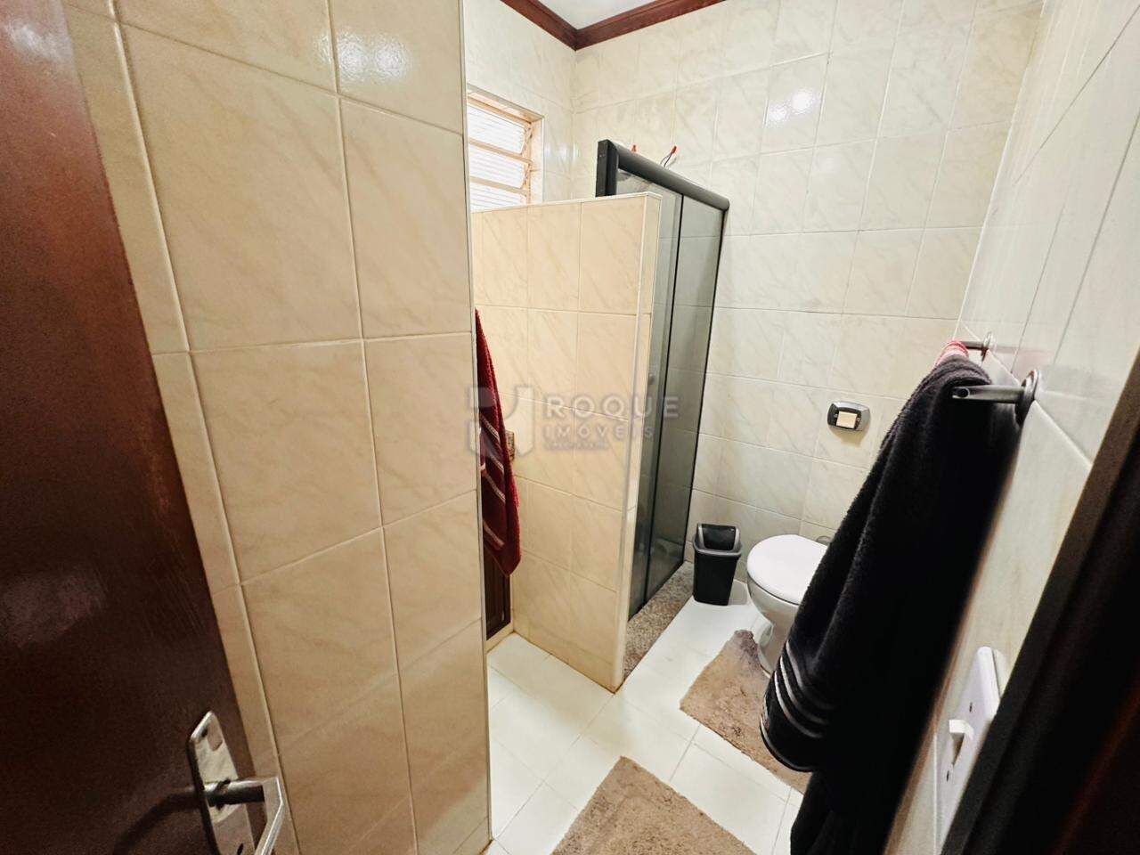 Casa Residencial à venda no bairro Conjunto Habitacional Bela Vista: WC SUITE 1