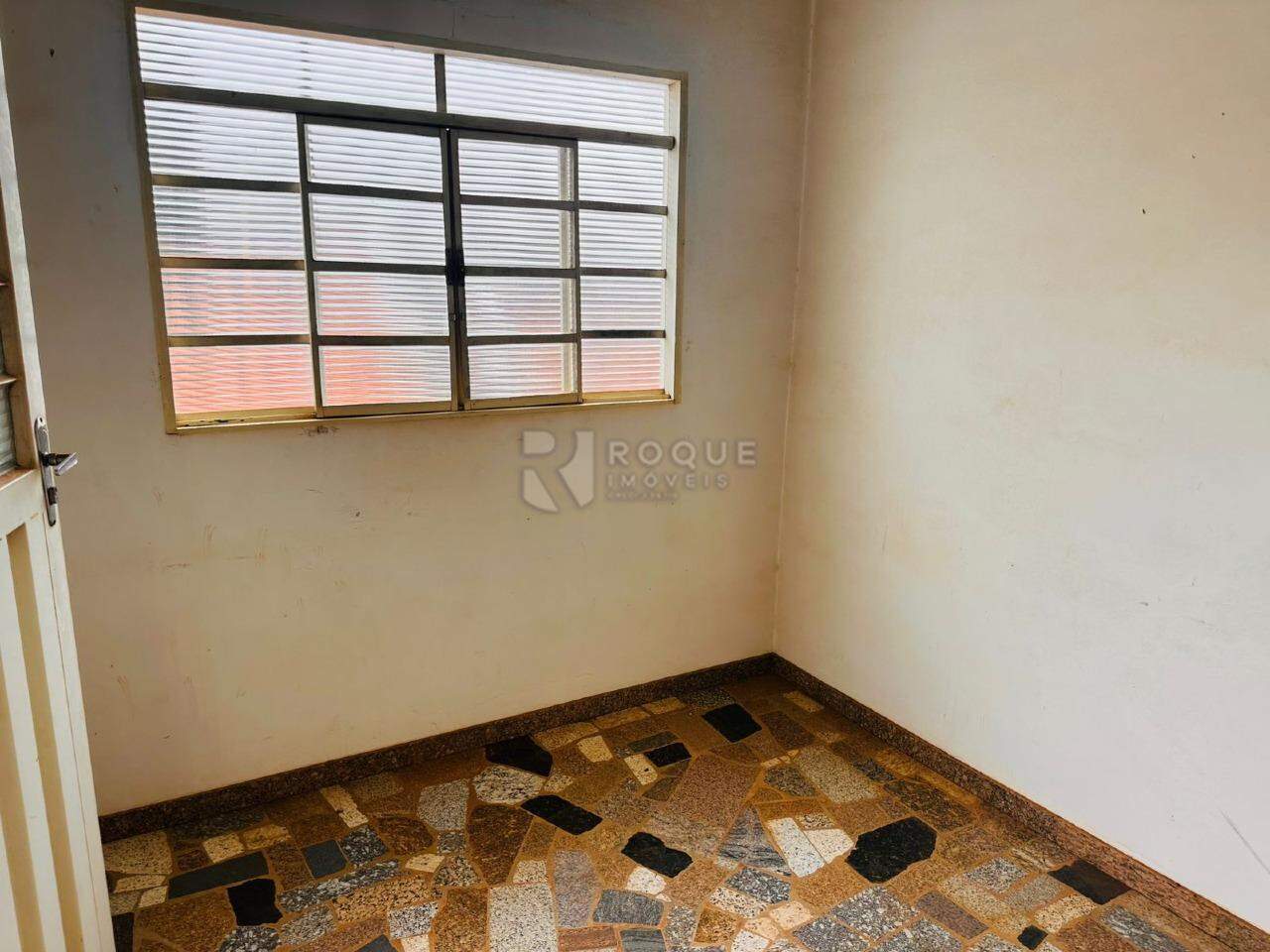Casa Residencial à venda no bairro Conjunto Habitacional Bela Vista: DESPEJO