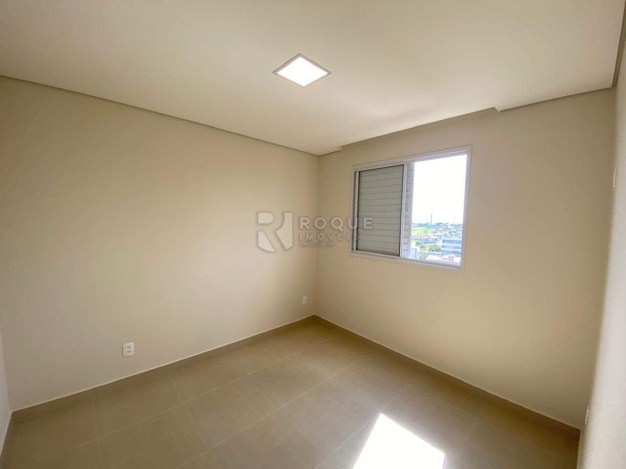 Apartamento à venda no bairro Chácaras Antonieta: 