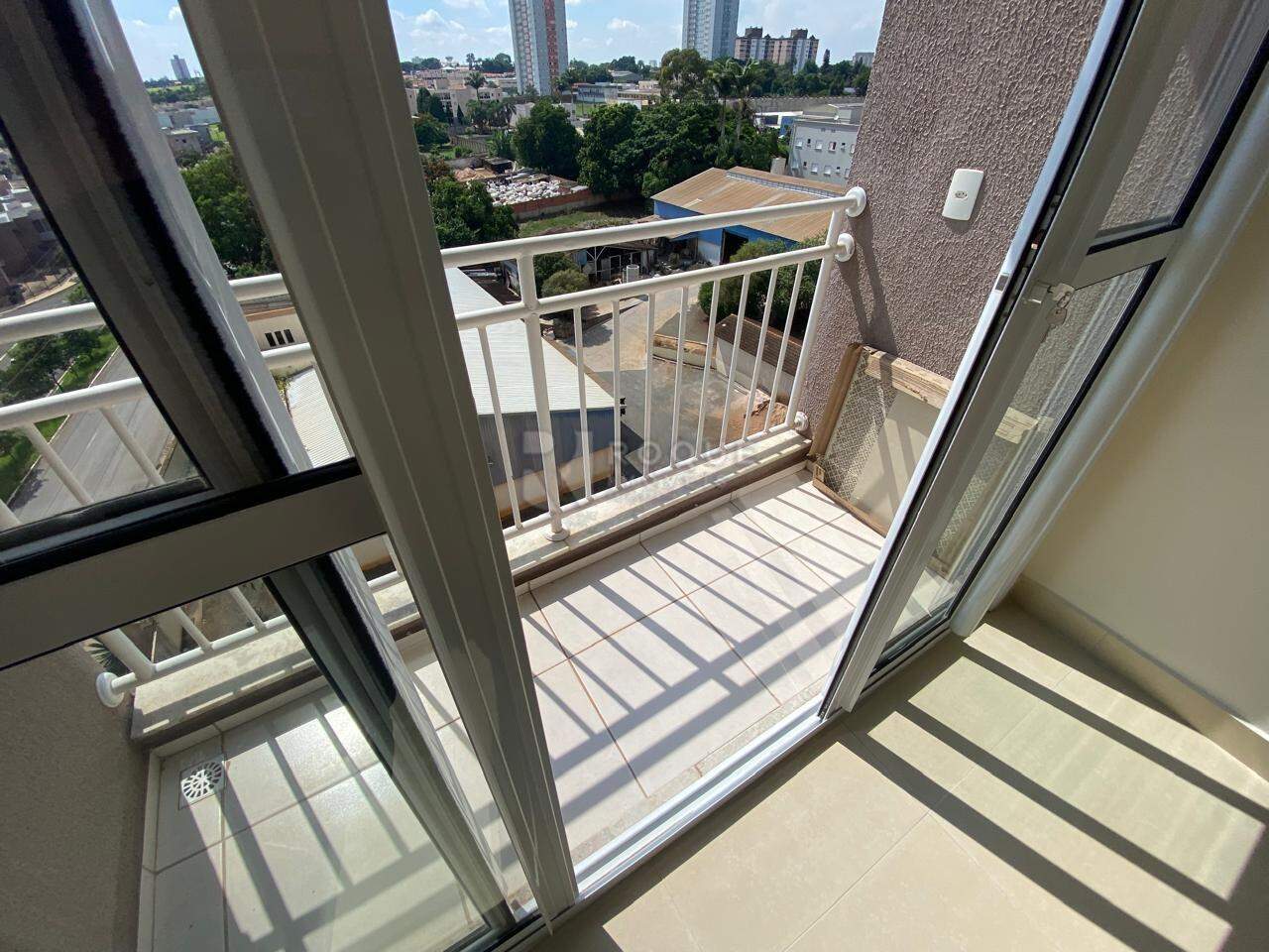 Apartamento à venda no bairro Chácaras Antonieta: 