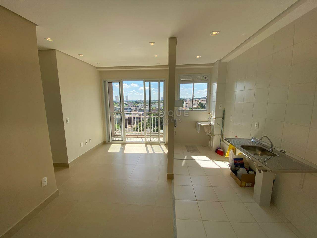 Apartamento à venda no bairro Chácaras Antonieta: 
