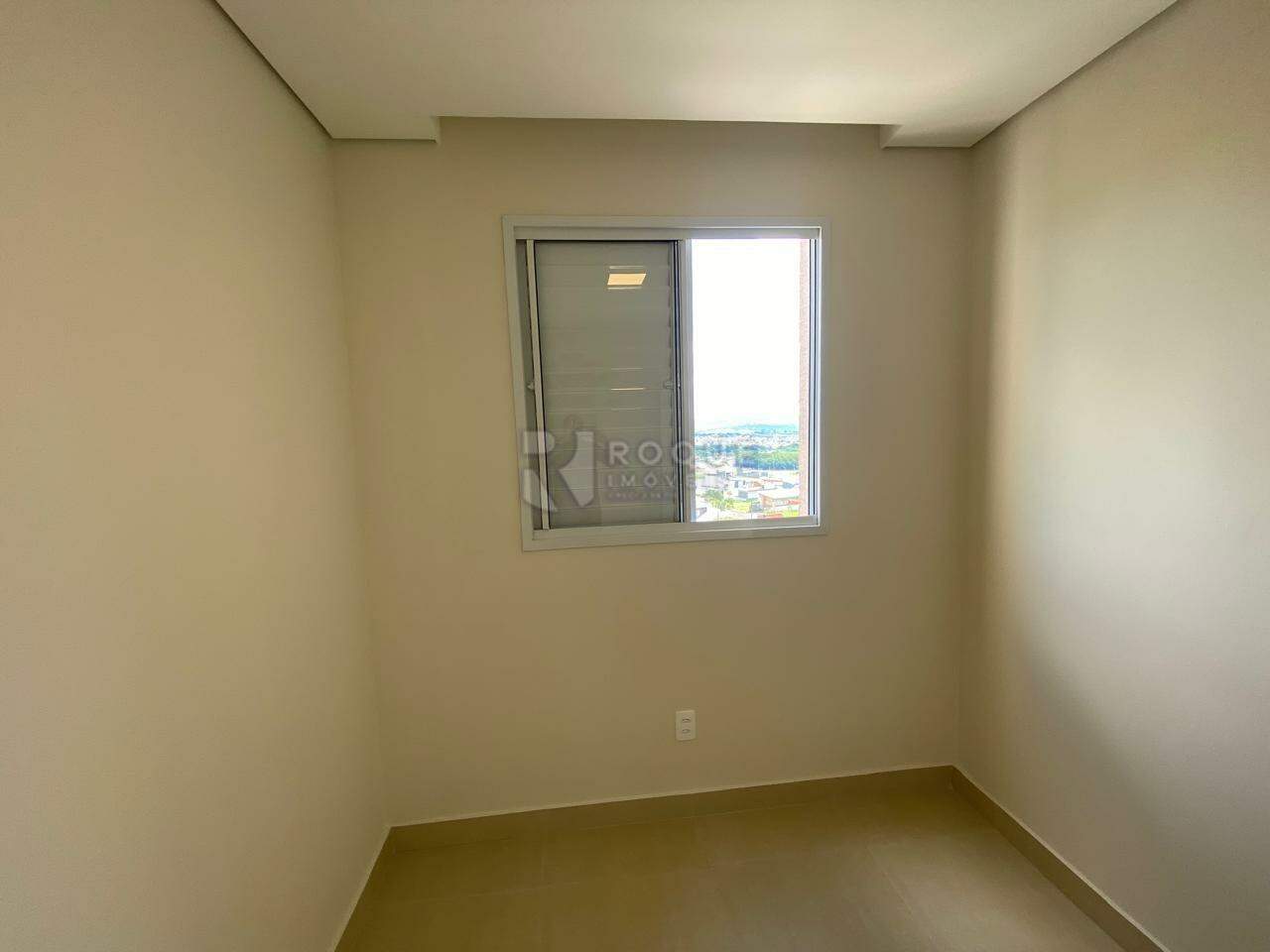 Apartamento à venda no bairro Chácaras Antonieta: 