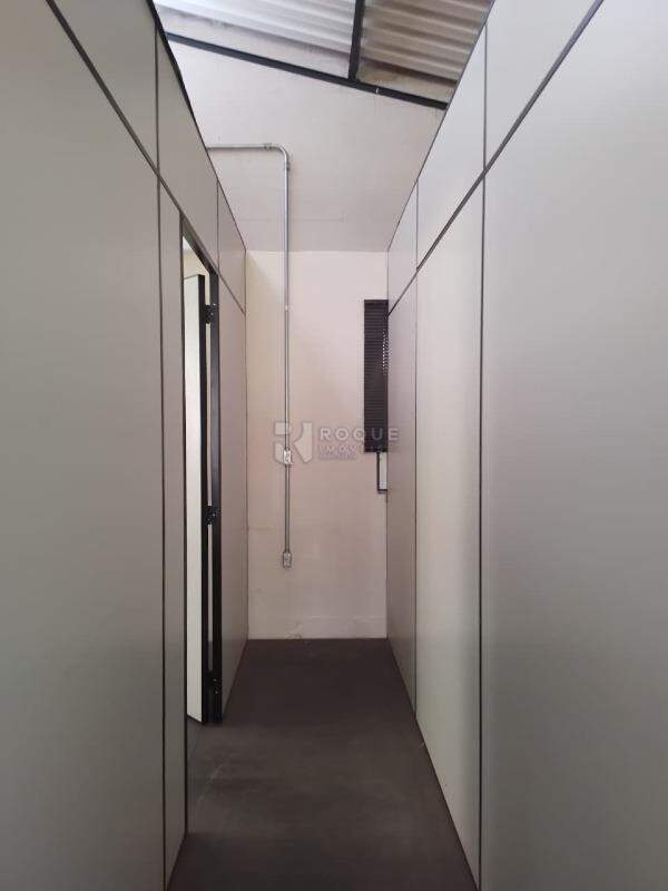 Barracão/Galpão para aluguel no bairro Jardim Porto Real IV: Hall superior 