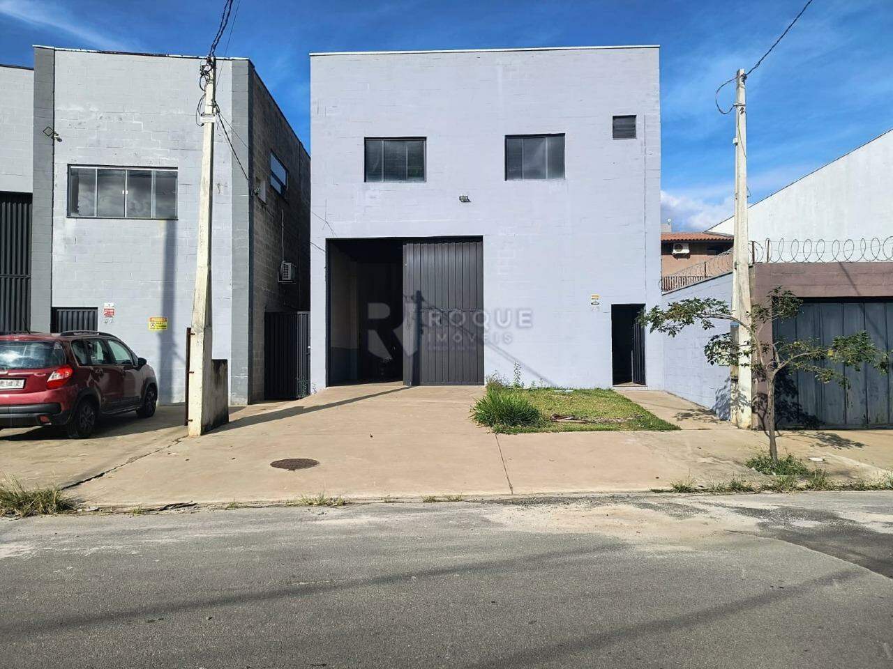 Barracão/Galpão para aluguel no bairro Jardim Porto Real IV: Fachada