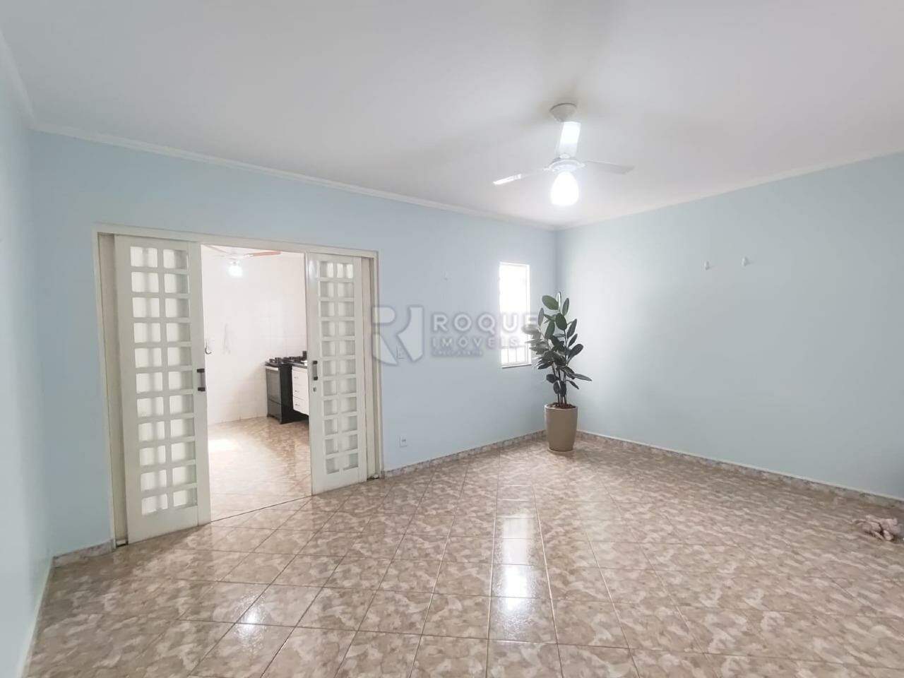 Casa Residencial para aluguel no bairro Vila Claudia: Sala 2