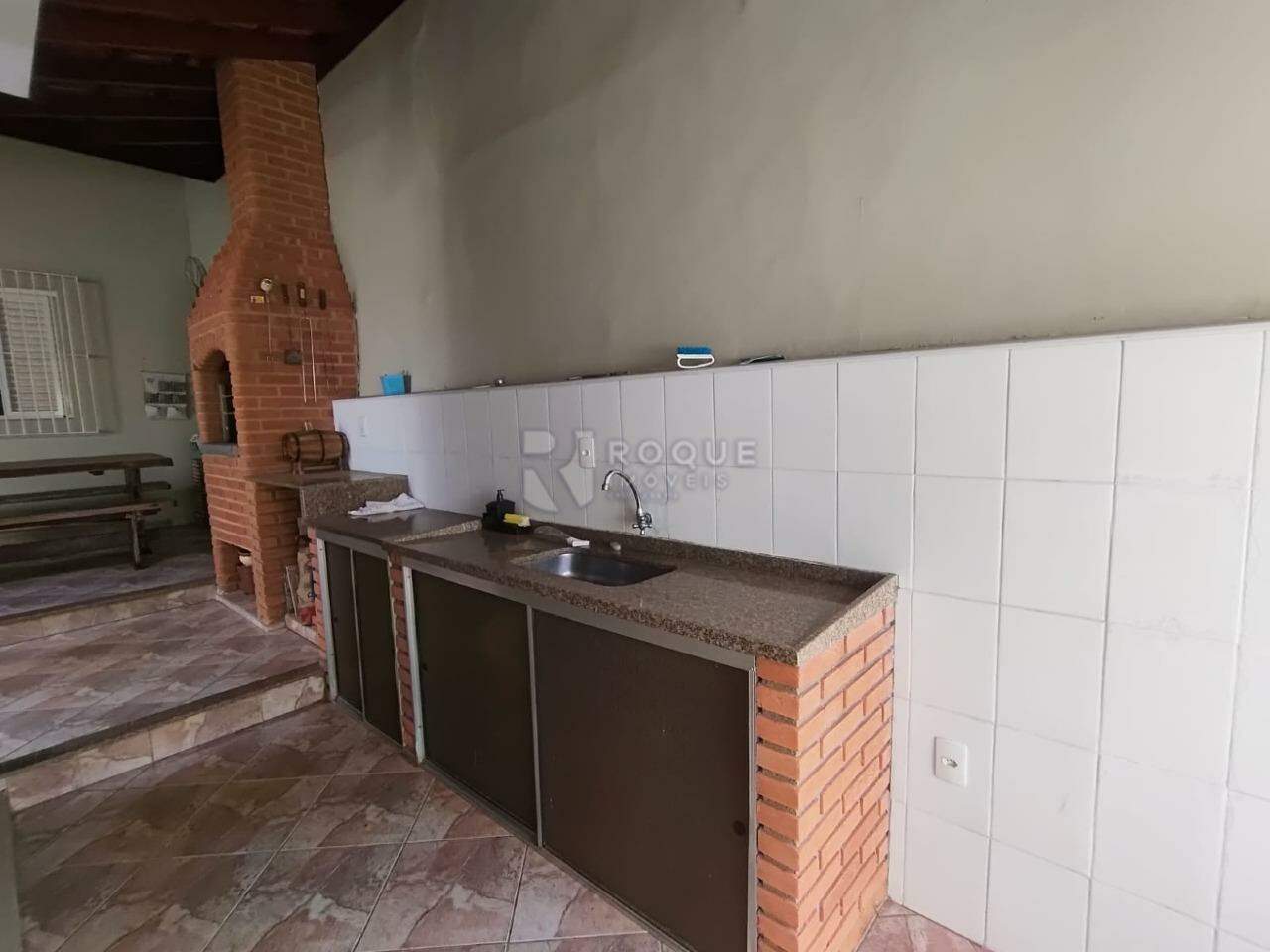 Casa Residencial para aluguel no bairro Vila Claudia: Churrasqueira